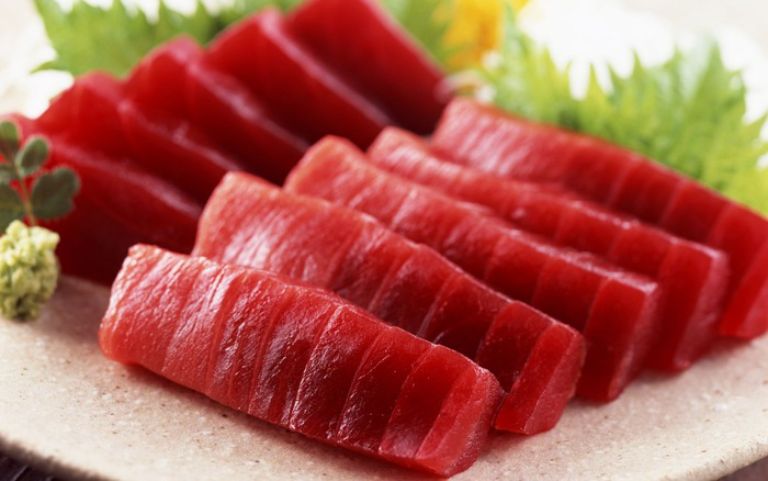 thịt cá ngừ tươi