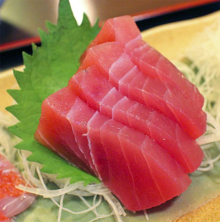 Hướng dẫn làm món Sashimi cá ngừ ngon bổ dưỡng hấp dẫn tại nhà