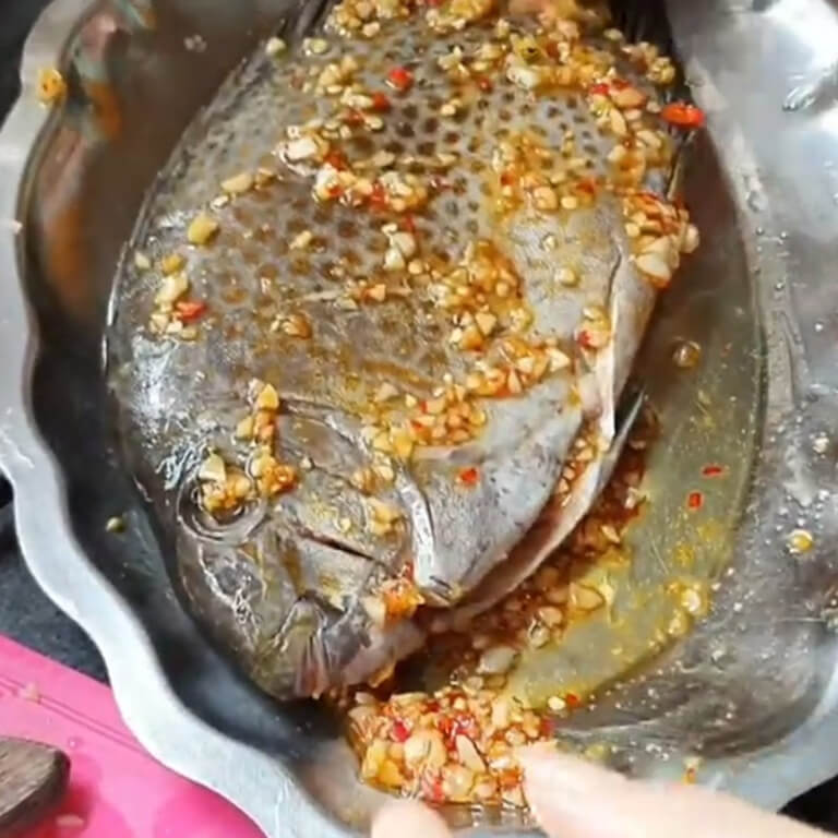 Ướp cá để làm cá dìa kho