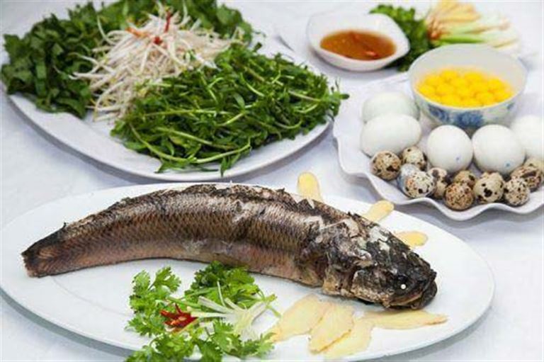 Lẩu cá lóc là sự lựa chọn hoàn hảo trong danh sách các món ăn ngon từ cá lóc. 